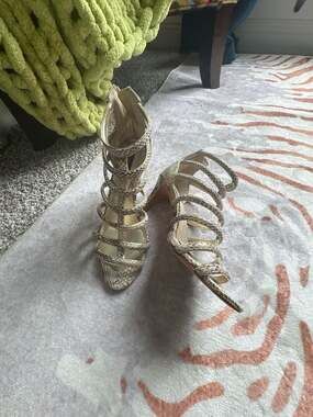 White House Black Market Snakeskin Print Strappy Heeled Sandals Size 8M